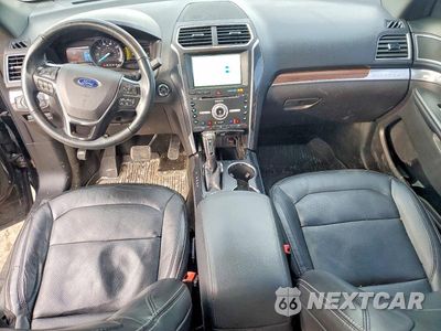 Zdjęcie 8 z 13 samochodu: 2017 FORD EXPLORER LIMITED VIN:1FM5K8F84HGD84259 - miniatura