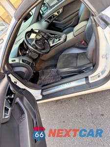 Zdjęcie 9 z 10 samochodu: 2017 JAGUAR F-TYPE VIN:SAJWA6ET1H8K43103 - miniatura