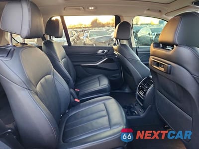 Zdjęcie 11 z 12 samochodu: 2020 BMW X7 XDRIVE40I VIN:5UXCW2C0XL9B11384 - miniatura