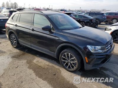 Czwarte zdjęcie samochodu z boku: 2021 VOLKSWAGEN TIGUAN S VIN:3VV0B7AX0MM001426 - miniatura
