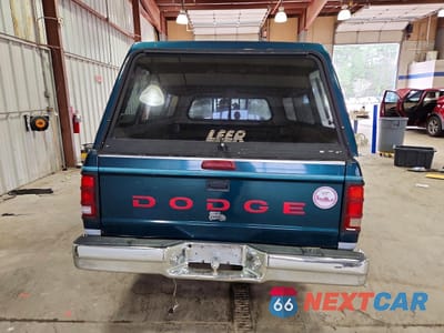 Zdjęcie 6 z 12 samochodu: 1994 DODGE DAKOTA VIN:1B7FL26X1RS693017 - miniatura
