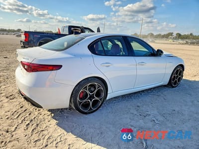 Trzecie zdjęcie samochodu z tyłu: 2023 ALFA ROMEO GIULIA TI VIN:ZARFAMBN6P7669663 - miniatura