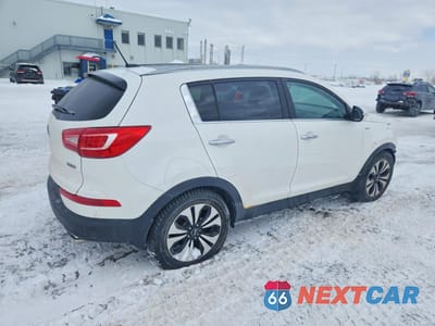 Trzecie zdjęcie samochodu z tyłu: 2012 KIA SPORTAGE SX VIN:KNDPCCA6XC7254031 - miniatura