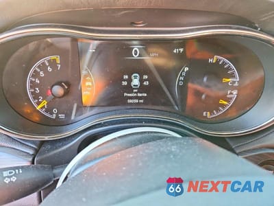 Zdjęcie 9 z 12 samochodu: 2019 JEEP GRAND CHEROKEE OVERLAND VIN:1C4RJFCG0KC670276 - miniatura