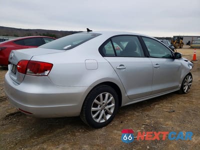 Trzecie zdjęcie samochodu z tyłu: 2012 VOLKSWAGEN JETTA SE VIN:3VWBP7AJ0CM339456 - miniatura