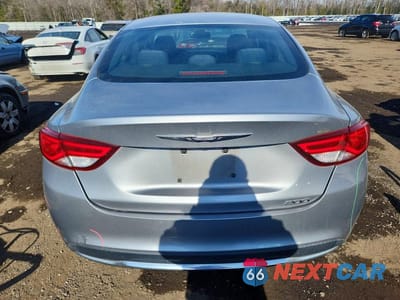 Zdjęcie 6 z 12 samochodu: 2016 CHRYSLER 200 LIMITED VIN:1C3CCCAB7GN144099 - miniatura