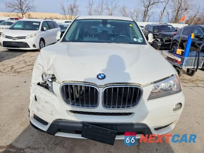 Piąte zdjęcie samochodu w środku: 2013 BMW X3 XDRIVE28I VIN:5UXWX9C5XD0A10639 - miniatura