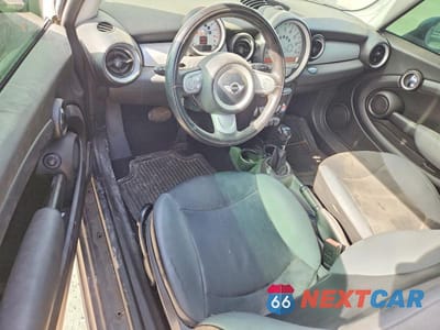 Zdjęcie 8 z 12 samochodu: 2009 MINI COOPER CLUBMAN VIN:WMWML33559TX35292 - miniatura