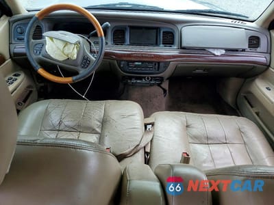 Zdjęcie 8 z 13 samochodu: 2004 MERCURY GRAND MARQUIS LS VIN:2MEHM75W84X608092 - miniatura