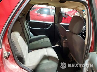 Zdjęcie 11 z 13 samochodu: 2005 FORD ESCAPE XLS VIN:1FMYU02Z55KB01979 - miniatura