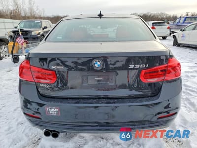 Zdjęcie 6 z 12 samochodu: 2017 BMW 330 XI VIN:WBA8D9C37HA011016 - miniatura
