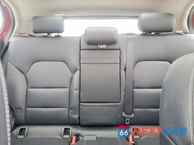 Zdjęcie 10 z 13 samochodu: 2015 MERCEDES-BENZ GLA 250 VIN:WDCTG4EB4FJ180221 - miniatura