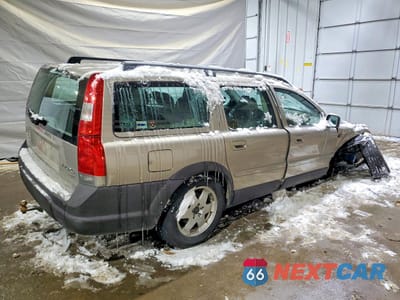 Trzecie zdjęcie samochodu z tyłu: 2002 VOLVO V70 XC VIN:YV1SZ58D521069258 - miniatura