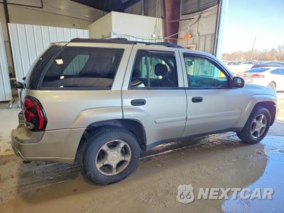 Trzecie zdjęcie samochodu z tyłu: 2008 CHEVROLET TRAILBLAZER LS VIN:1GNDT13S182138200 - miniatura