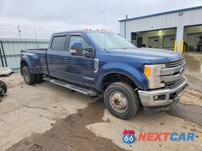 Czwarte zdjęcie samochodu z boku: 2017 FORD F350 SUPER DUTY VIN:1FT8W3DT7HEE71214 - miniatura