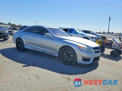 Czwarte zdjęcie samochodu z boku: 2012 MERCEDES-BENZ CL 63 AMG VIN:WDDEJ7EB8CA028428 - miniatura