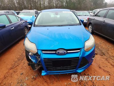 Piąte zdjęcie samochodu w środku: 2012 FORD FOCUS TITA VIN:1FAHP3N25CL230197 - miniatura