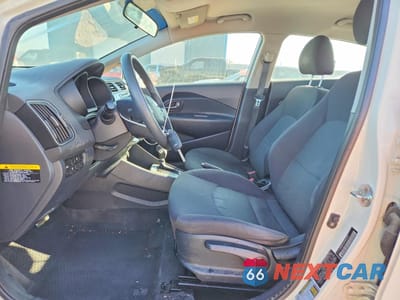 Zdjęcie 7 z 12 samochodu: 2017 KIA RIO LX VIN:KNADM4A36H6062658 - miniatura