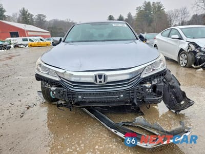 Piąte zdjęcie samochodu w środku: 2017 HONDA ACCORD SPORT SPECIAL EDITION VIN:1HGCR2F16HA237260 - miniatura