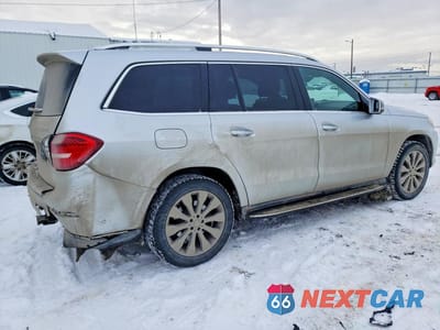 Trzecie zdjęcie samochodu z tyłu: 2017 MERCEDES-BENZ GLS 450 4MATIC VIN:4JGDF6EEXHA813046 - miniatura