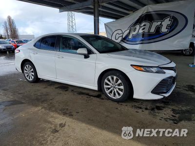 Czwarte zdjęcie samochodu z boku: 2019 TOYOTA CAMRY L VIN:4T1B11HK3KU254214 - miniatura