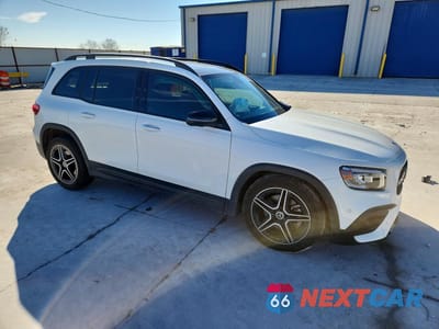 Czwarte zdjęcie samochodu z boku: 2023 MERCEDES-BENZ GLB 250 VIN:W1N4M4GB6PW327202 - miniatura