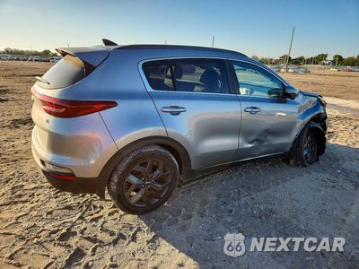Trzecie zdjęcie samochodu z tyłu: 2020 KIA SPORTAGE S VIN:KNDP63ACXL7631907 - miniatura