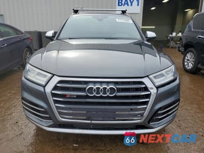 Piąte zdjęcie samochodu w środku: 2018 AUDI SQ5 PREMIUM PLUS VIN:WA1A4AFY6J2247082 - miniatura