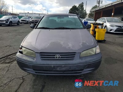 Piąte zdjęcie samochodu w środku: 1998 TOYOTA CAMRY CE VIN:JT2BG22K2W0172966 - miniatura