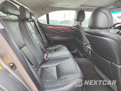 Zdjęcie 10 z 12 samochodu: 2012 LEXUS LS 460 VIN:JTHCL5EF6C5015381 - miniatura