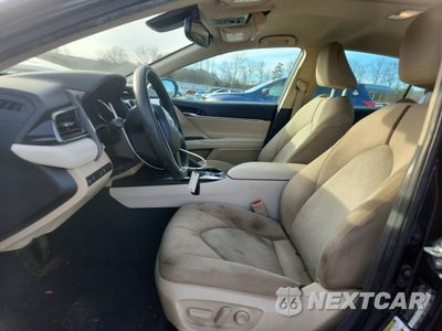Zdjęcie 7 z 13 samochodu: 2020 TOYOTA CAMRY HYBRID LE VIN:4T1L31AKXLU526509 - miniatura