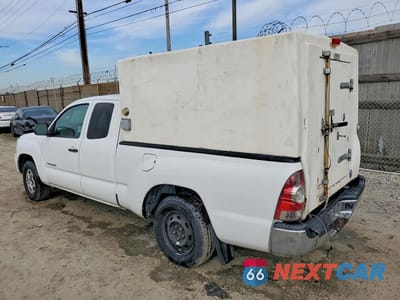 Drugie zdjęcie samochodu z przodu: 2011 TOYOTA TACOMA UTILITY / SERVICE TRUCK VIN:5TFTX4CN4BX007115 - miniatura