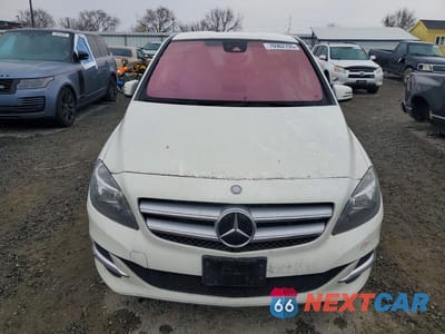 Piąte zdjęcie samochodu w środku: 2017 MERCEDES-BENZ B 250E VIN:WDDVP9AB9HJ012293 - miniatura