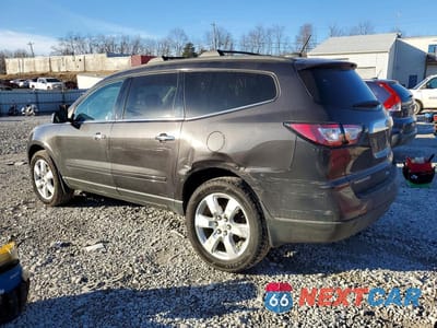 Drugie zdjęcie samochodu z przodu: 2017 CHEVROLET TRAVERSE LT VIN:1GNKRGKD6HJ318385 - miniatura