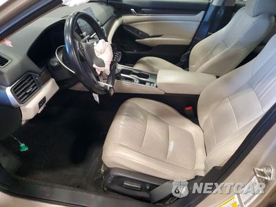 Zdjęcie 7 z 14 samochodu: 2018 HONDA ACCORD EXL VIN:1HGCV1F53JA094217 - miniatura