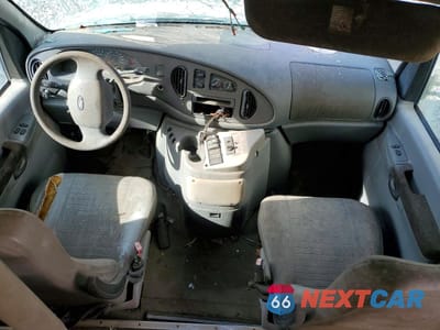 Zdjęcie 8 z 13 samochodu: 2005 FORD E350 SHUTTLE BUS VIN:1FDWE35L85HA30464 - miniatura