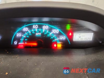 Zdjęcie 9 z 12 samochodu: 2007 TOYOTA YARIS VIN:JTDJT923185211309 - miniatura
