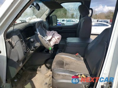 Zdjęcie 7 z 12 samochodu: 2016 NISSAN NV 2500 S VIN:1N6BF0LY3GN800455 - miniatura