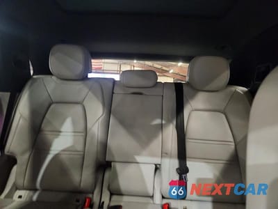 Zdjęcie 10 z 12 samochodu: 2019 PORSCHE CAYENNE VIN:WP1AA2AY6KDA10026 - miniatura