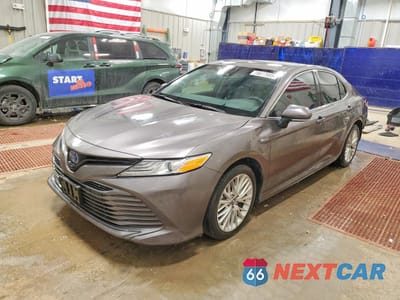 2018 TOYOTA CAMRY HYBRID 4T1B21HK6JU007622 - główne zdjęcie licytacji z USA - miniatura