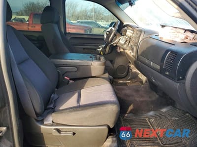 Zdjęcie 7 z 12 samochodu: 2011 CHEVROLET SILVERADO K1500 HYBRID VIN:3GCUKUEJ1BG101275 - miniatura