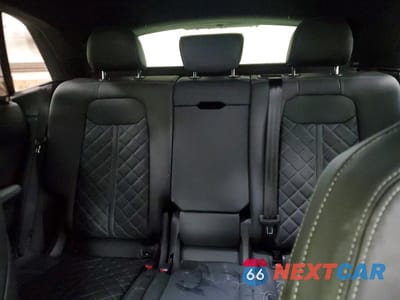 Zdjęcie 10 z 13 samochodu: 2025 AUDI SQ8 PRESTIGE VIN:WA1CWBF1XSD010290 - miniatura