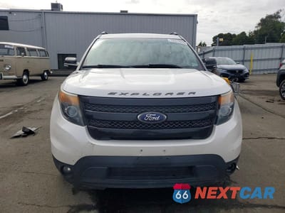 Piąte zdjęcie samochodu w środku: 2014 FORD EXPLORER SPORT VIN:1FM5K8GT2EGB27115 - miniatura