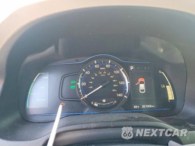 Zdjęcie 9 z 11 samochodu: 2017 HYUNDAI IONIC VIN:KMHC65LC9HU034579 - miniatura