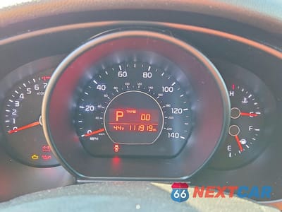 Zdjęcie 9 z 13 samochodu: 2016 KIA SOUL + VIN:KNDJP3A56G7848980 - miniatura