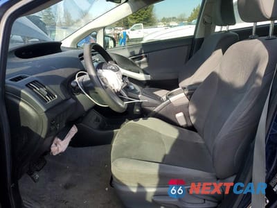 Zdjęcie 7 z 12 samochodu: 2013 TOYOTA PRIUS TWO VIN:JTDKN3DU8D1617462 - miniatura