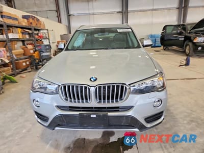 Piąte zdjęcie samochodu w środku: 2017 BMW X3 XDRIVE28I VIN:5UXWX9C38H0W78893 - miniatura