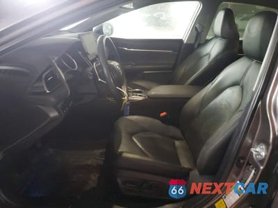 Zdjęcie 7 z 11 samochodu: 2022 TOYOTA CAMRY HYBRID XLE VIN:4T1F31AKXNU584720 - miniatura