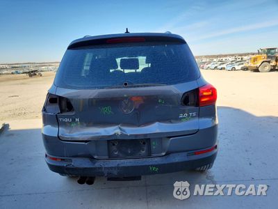 Zdjęcie 6 z 13 samochodu: 2015 VOLKSWAGEN TIGUAN S VIN:WVGAV7AX9FW504655 - miniatura