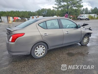Trzecie zdjęcie samochodu z tyłu: 2016 NISSAN VERSA 1.6 SV VIN:3N1CN7AP6GL914773 - miniatura